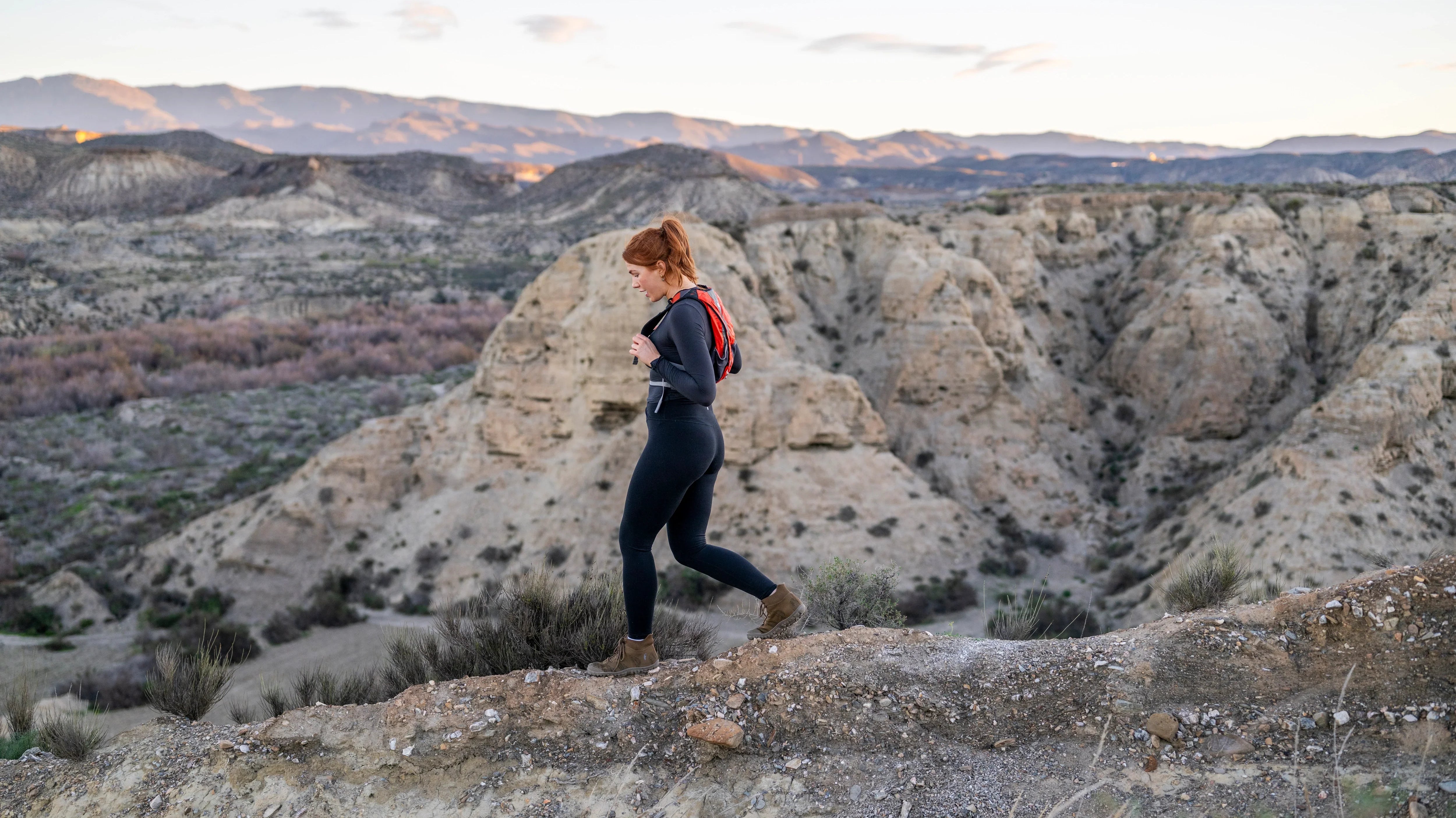 Traditional vs Barefoot Hiking Boots: 5 Reasons to Switch This Autumn