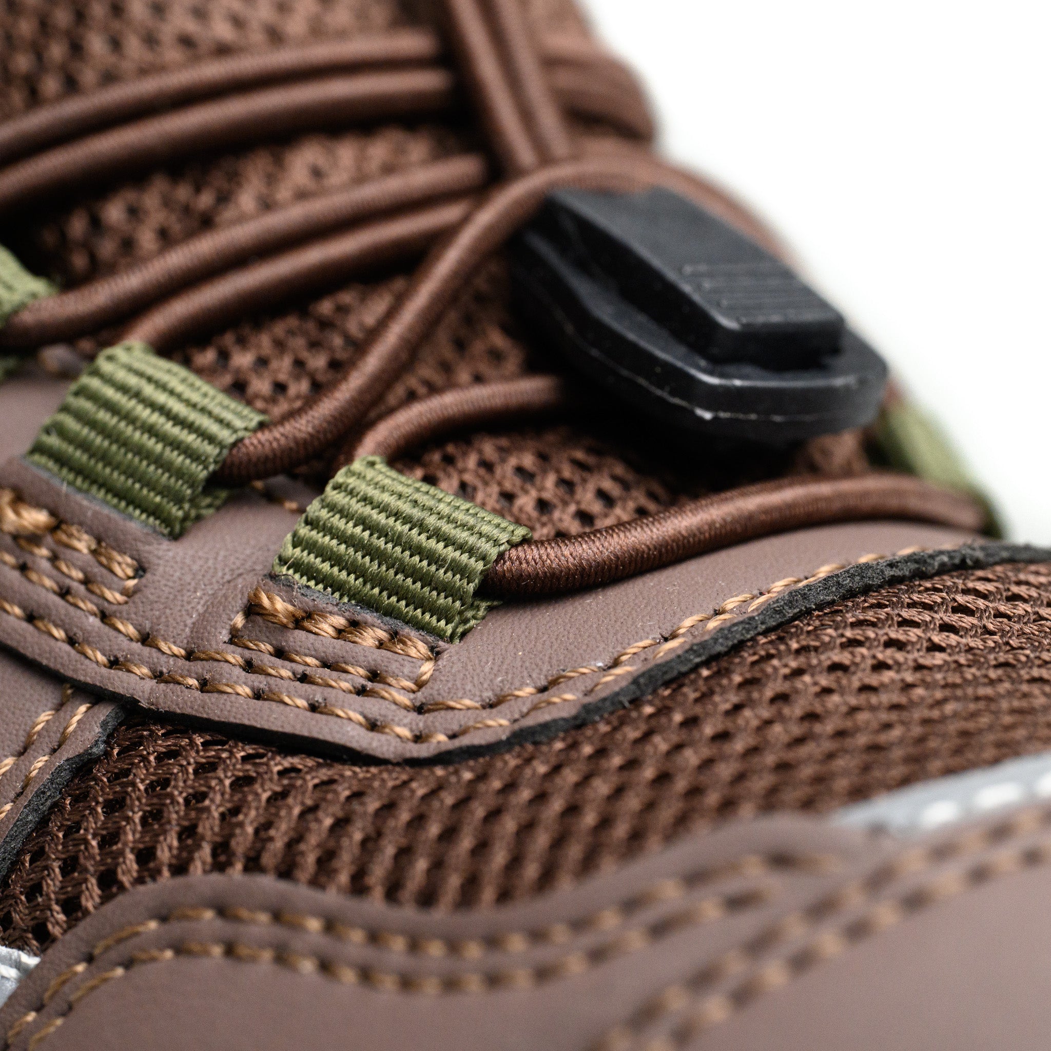 #colour_Brown / Khaki