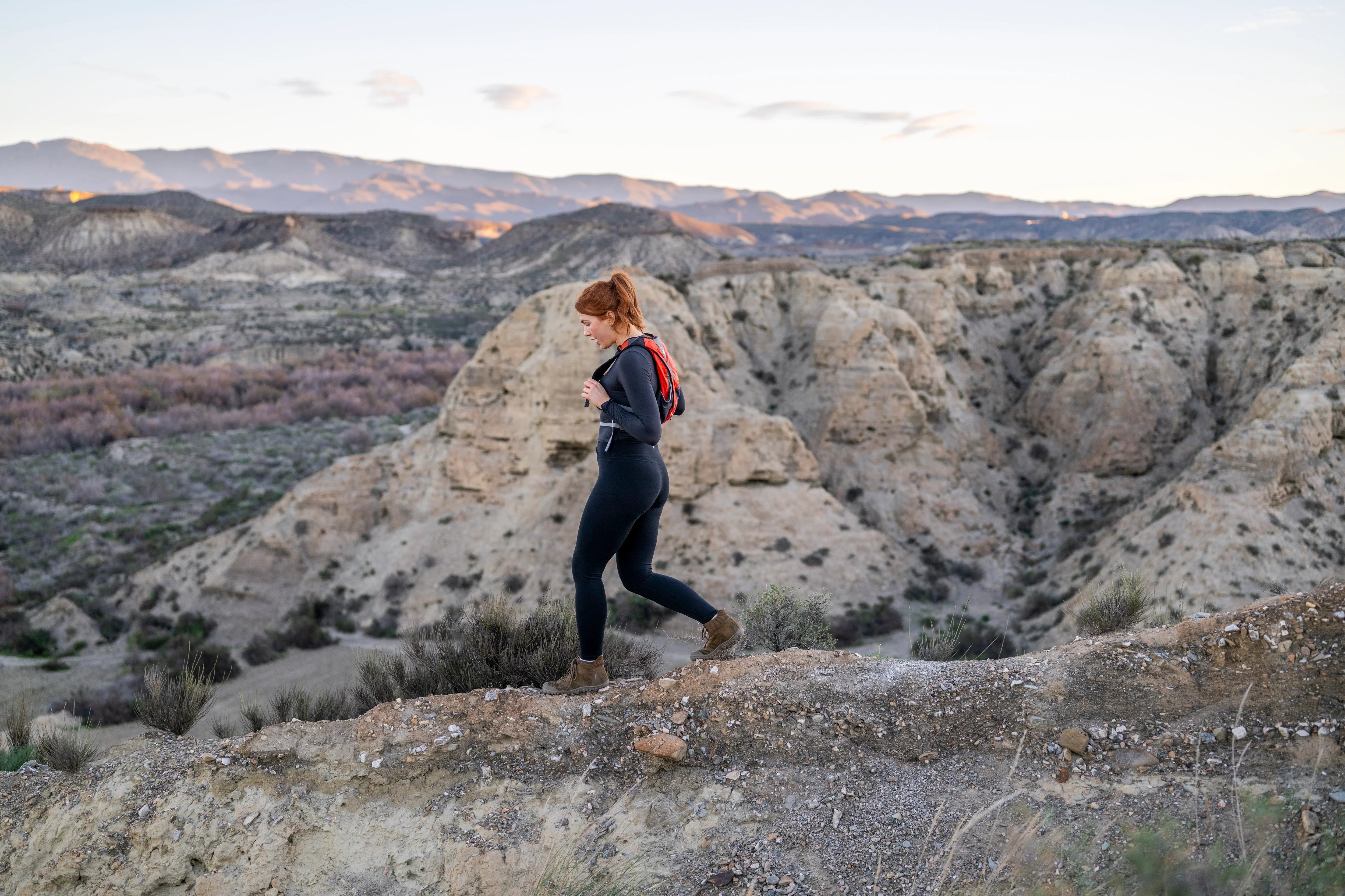 Traditional vs Barefoot Hiking Boots: 5 Reasons to Switch This Autumn